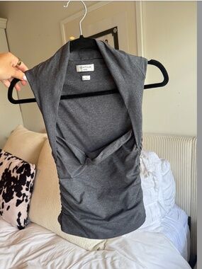 Aritizia Original Contour Flourish Top